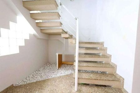 Casa à venda com 3 quartos, 226m² em Vila Gilda, Santo André