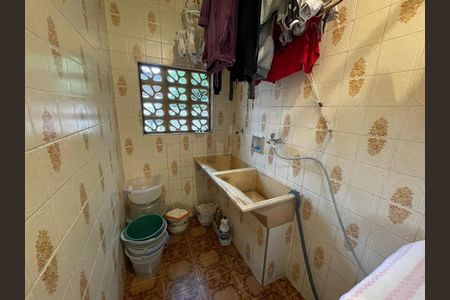 Casa à venda com 3 quartos, 244m² em Jardim do Estádio, Santo André