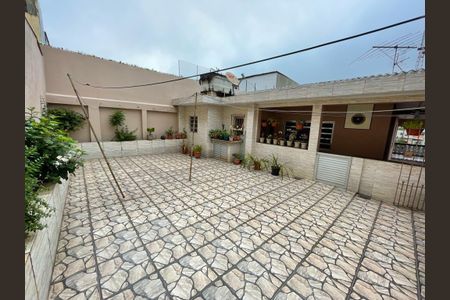 Casa à venda com 3 quartos, 244m² em Jardim do Estádio, Santo André