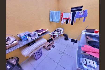 Casa à venda com 3 quartos, 153m² em Vila Helena, Santo André