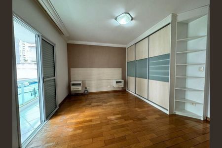 Casa à venda com 3 quartos, 228m² em Vila Gilda, Santo André