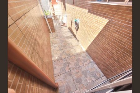 Casa à venda com 4 quartos, 131m² em Vila Linda, Santo André