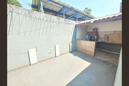 Casa à venda com 4 quartos, 131m² em Vila Linda, Santo André