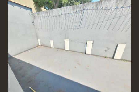 Casa à venda com 4 quartos, 131m² em Vila Linda, Santo André