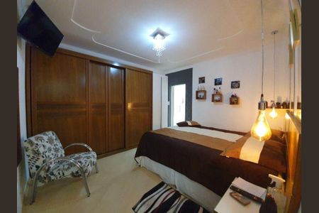 Casa à venda com 4 quartos, 188m² em Vila Helena, Santo André