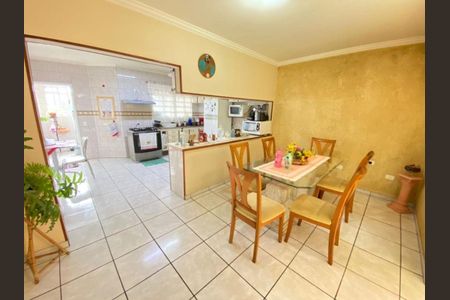 Casa à venda com 3 quartos, 289m² em Jardim do Estádio, Santo André