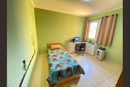 Casa à venda com 3 quartos, 289m² em Jardim do Estádio, Santo André