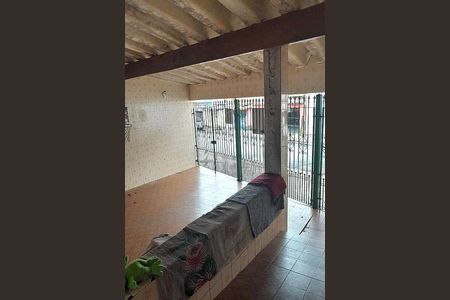 Casa à venda com 2 quartos, 176m² em Vila Guarará, Santo André