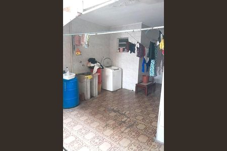 Casa à venda com 2 quartos, 176m² em Vila Guarará, Santo André
