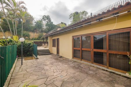 Casa à venda com 500m², 3 quartos e 4 vagas Casa à venda com 500m², 3 quartos e 4 vagasÁrea Externa