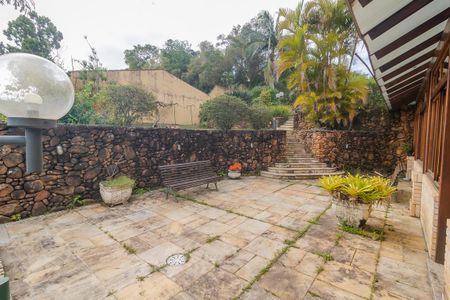 Casa à venda com 500m², 3 quartos e 4 vagas Casa à venda com 500m², 3 quartos e 4 vagasÁrea Externa