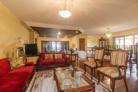 Casa à venda com 500m², 3 quartos e 4 vagas Casa à venda com 500m², 3 quartos e 4 vagasSala 1