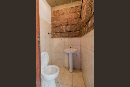 Casa à venda com 500m², 3 quartos e 4 vagas Casa à venda com 500m², 3 quartos e 4 vagasBanheiro de Serviço
