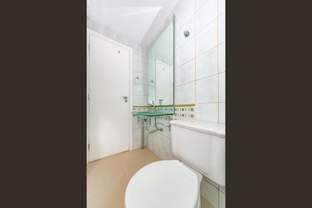 Apartamento à venda com 85m², 3 quartos e 2 vagas Apartamento à venda com 85m², 3 quartos e 2 vagasBanheiro Social