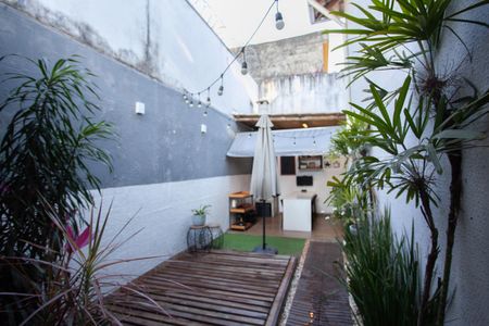 Casa de condomínio à venda com 103m², 2 quartos e 1 vagaÁrea Privativa