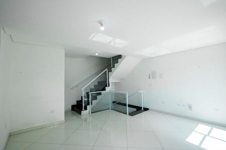 Casa à venda com 160m², 3 quartos e 4 vagas Casa à venda com 160m², 3 quartos e 4 vagasSala