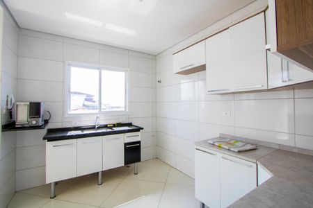 Casa à venda com 160m², 3 quartos e 4 vagas Casa à venda com 160m², 3 quartos e 4 vagasCozinha