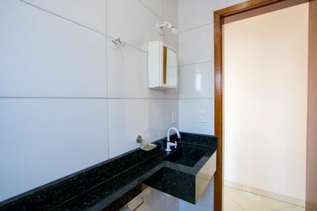 Casa à venda com 160m², 3 quartos e 4 vagas Casa à venda com 160m², 3 quartos e 4 vagasBanheiro