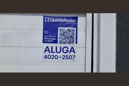 Casa à venda com 160m², 3 quartos e 4 vagas Casa à venda com 160m², 3 quartos e 4 vagasPlaquinha