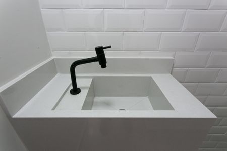 Lavabo de casa à venda com 3 quartos, 121m² em Vila Carrão, São Paulo