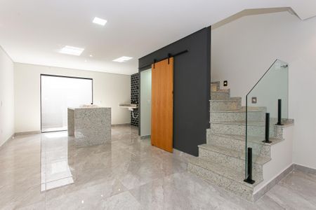 Sala de casa à venda com 3 quartos, 121m² em Vila Carrão, São Paulo