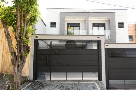 Casa à venda com 121m², 3 quartos e 3 vagasFachada