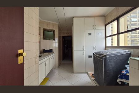 Apartamento à venda com 135m², 3 quartos e 2 vagasÁrea de Serviço