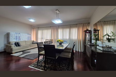 Apartamento à venda com 135m², 3 quartos e 2 vagasSala