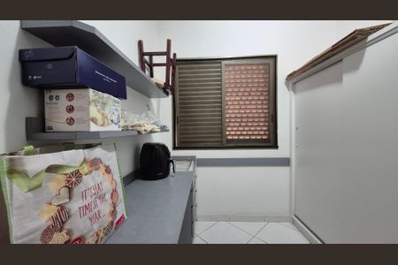 Apartamento à venda com 135m², 3 quartos e 2 vagasQuarto de Serviço