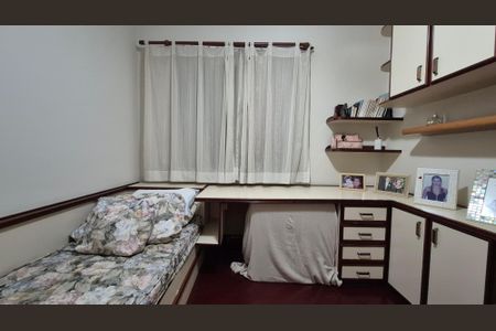 Apartamento à venda com 135m², 3 quartos e 2 vagasQuarto