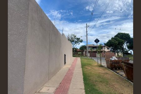 Casa à venda com 260m², 3 quartos e 2 vagas Casa à venda com 260m², 3 quartos e 2 vagasFotos do passeio
