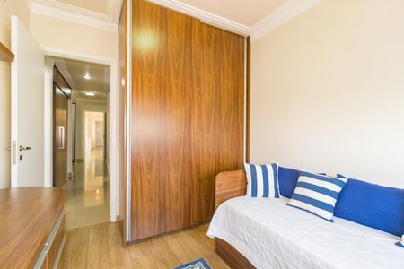 Apartamento à venda com 160m², 3 quartos e 3 vagasQuarto