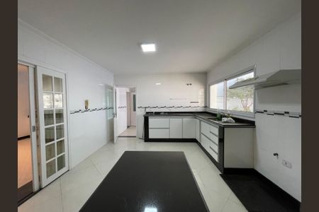 Casa de condomínio para alugar com 500m², 6 quartos e 8 vagas Casa de condomínio para alugar com 500m², 6 quartos e 8 vagasCozinha