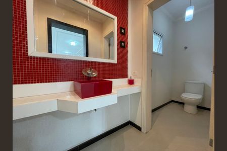 Casa de condomínio para alugar com 500m², 6 quartos e 8 vagas Casa de condomínio para alugar com 500m², 6 quartos e 8 vagasBanheiro 2