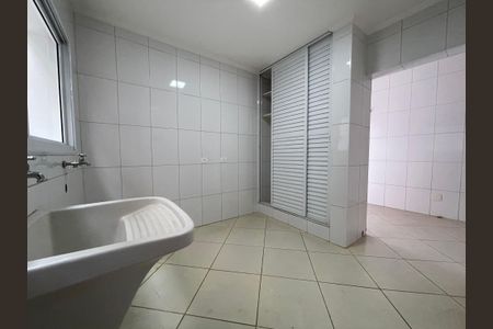 Casa de condomínio para alugar com 500m², 6 quartos e 8 vagas Casa de condomínio para alugar com 500m², 6 quartos e 8 vagasÁrea de Serviço
