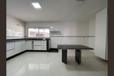 Casa de condomínio para alugar com 500m², 6 quartos e 8 vagas Casa de condomínio para alugar com 500m², 6 quartos e 8 vagasCozinha