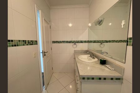 Casa de condomínio para alugar com 500m², 6 quartos e 8 vagas Casa de condomínio para alugar com 500m², 6 quartos e 8 vagasBanheiro Suíte 1