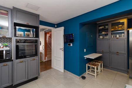 Casa à venda com 298m², 3 quartos e 3 vagas Casa à venda com 298m², 3 quartos e 3 vagasCozinha