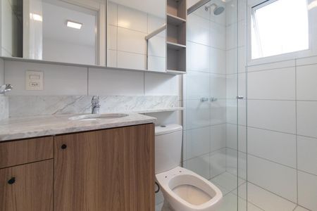 Apartamento à venda com 73m², 3 quartos e 2 vagas Apartamento à venda com 73m², 3 quartos e 2 vagasBanheiro da Suíte