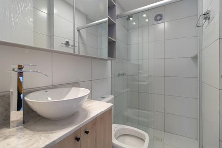 Apartamento à venda com 73m², 3 quartos e 2 vagas Apartamento à venda com 73m², 3 quartos e 2 vagasBanheiro Social
