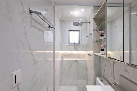 Apartamento para alugar com 151m², 3 quartos e 3 vagas Apartamento para alugar com 151m², 3 quartos e 3 vagasBanheiro da Suíte 3