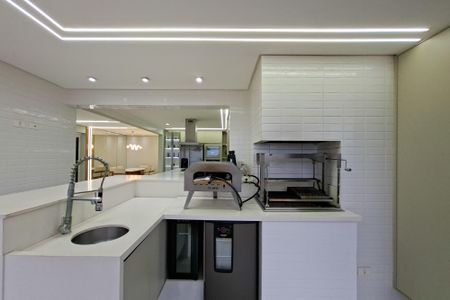 Apartamento para alugar com 151m², 3 quartos e 3 vagas Apartamento para alugar com 151m², 3 quartos e 3 vagasSacada