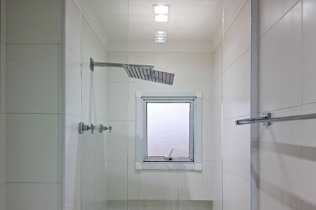 Apartamento para alugar com 151m², 3 quartos e 3 vagas Apartamento para alugar com 151m², 3 quartos e 3 vagasBanheiro da Suíte 2