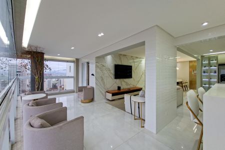 Apartamento para alugar com 151m², 3 quartos e 3 vagas Apartamento para alugar com 151m², 3 quartos e 3 vagasSacada