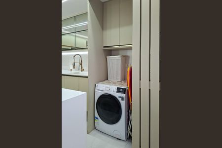 Apartamento para alugar com 151m², 3 quartos e 3 vagas Apartamento para alugar com 151m², 3 quartos e 3 vagasÁrea de Serviço