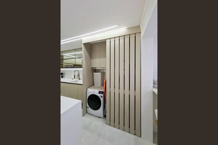 Apartamento para alugar com 151m², 3 quartos e 3 vagas Apartamento para alugar com 151m², 3 quartos e 3 vagasÁrea de Serviço