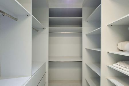 Apartamento para alugar com 151m², 3 quartos e 3 vagas Apartamento para alugar com 151m², 3 quartos e 3 vagasCloset da suíte