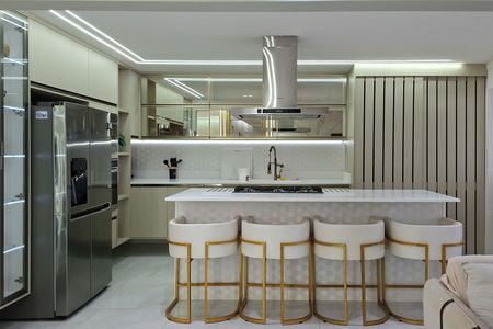 Apartamento para alugar com 151m², 3 quartos e 3 vagas Apartamento para alugar com 151m², 3 quartos e 3 vagasSala