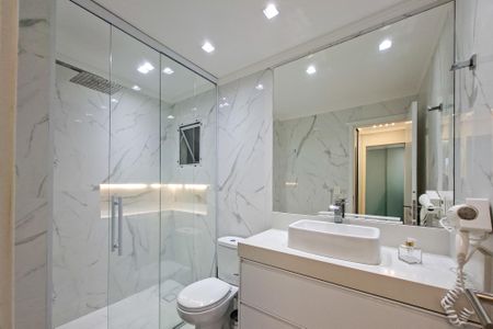 Apartamento para alugar com 151m², 3 quartos e 3 vagas Apartamento para alugar com 151m², 3 quartos e 3 vagasBanheiro da Suíte