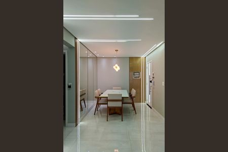 Apartamento para alugar com 151m², 3 quartos e 3 vagas Apartamento para alugar com 151m², 3 quartos e 3 vagasSala